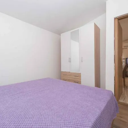 In - Insel 41271 Vir